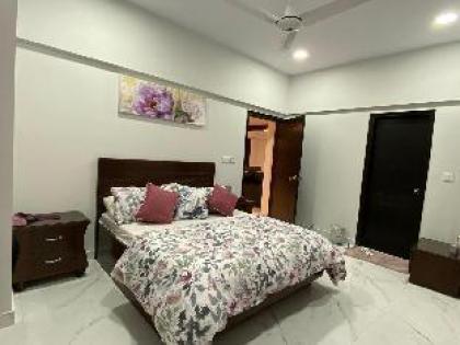 Zaha Home-Stylish & Luxury 2br Family place - image 6