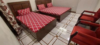 Couples Friendly Guest House Karachi - image 22