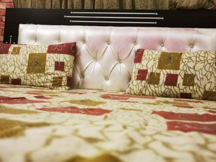 Couples Friendly Guest House Karachi - image 23