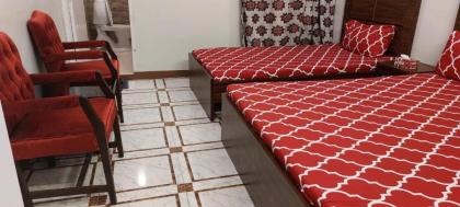 Couples Friendly Guest House Karachi - image 26