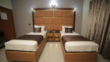 Four Squares Karachi - image 25