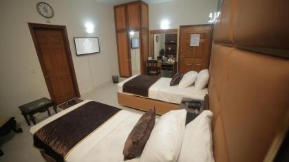 Four Squares Karachi - image 27