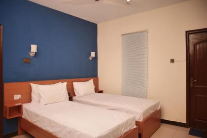 Diamond Apart's Dha Karachi - image 27