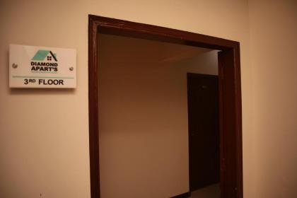 Diamond Apart's Dha Karachi - image 28