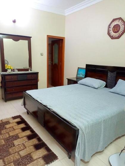 Adorable 3-bedroom vacation house near KDA market. - image 11