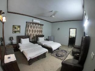 Sea View Guest House - image 2