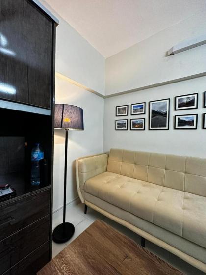 No Unmarried couple- 1-Bed Apartment in North Kara - image 25