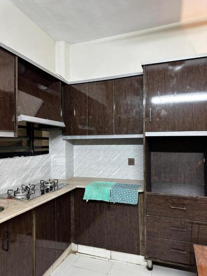 No Unmarried couple- 1-Bed Apartment in North Kara - image 3