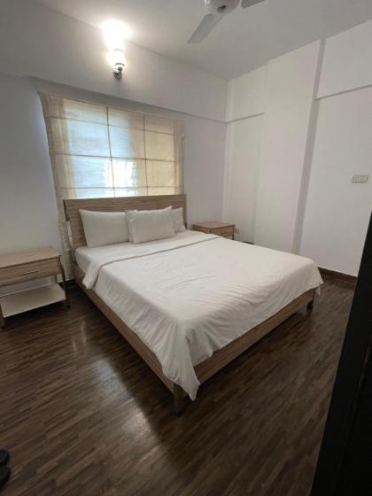 Ghumo - DHA Near Sea View Serviced Apartments - image 12