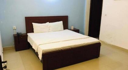 Couples Friendly Guest House - image 13