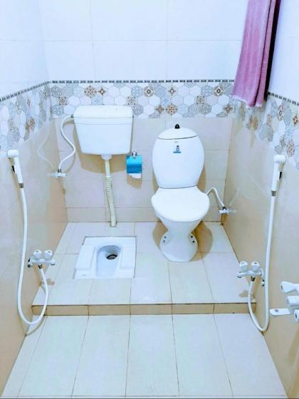 Guest House Galaxy Inn - image 23