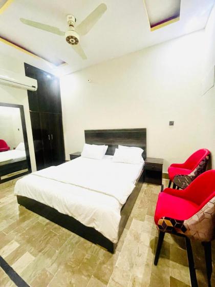 Airport Hotel Bed & Rest - image 24